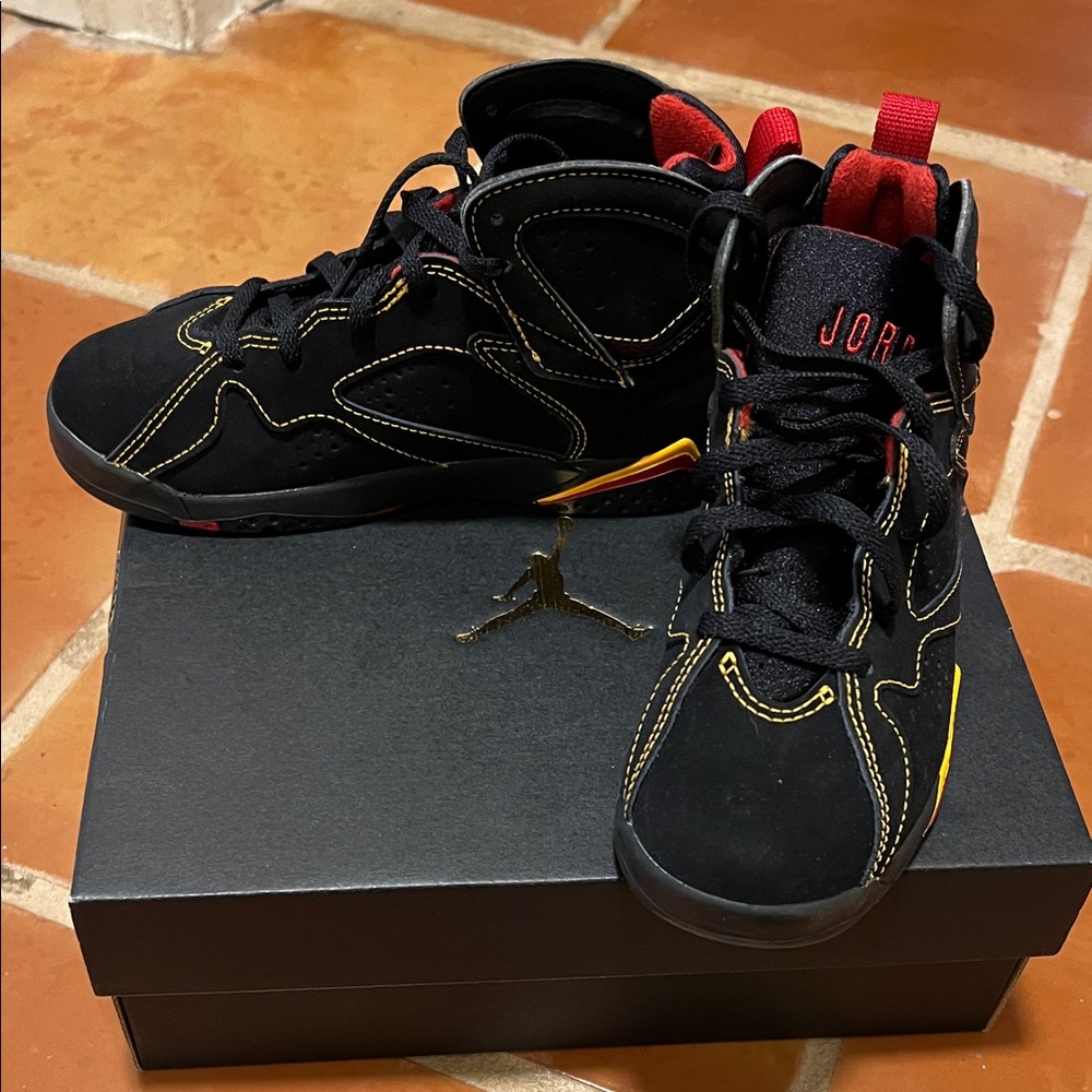 Kids Jordan 7 Retro “Citrus” Black, citrus, & varsity red